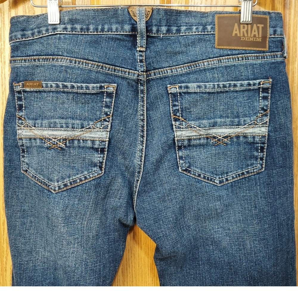 Ariat M7 Nassau Slim Fit Mens 32x30 (actual 32x28.5) Straight Leg Jeans Blue